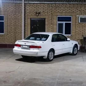 Toyota Camry 2001
