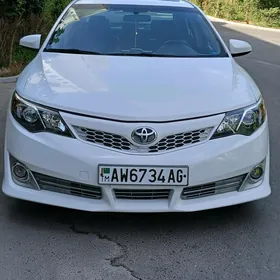 Toyota Camry 2012