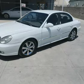 Hyundai Sonata 2003
