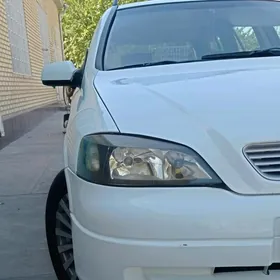 Opel Astra 2000
