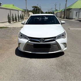 Toyota Camry 2015