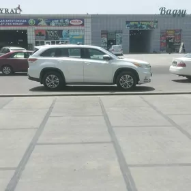 Toyota Highlander 2015