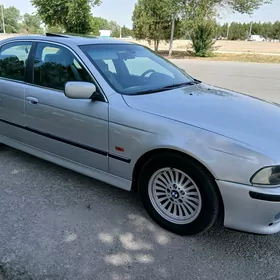 BMW E39 2001