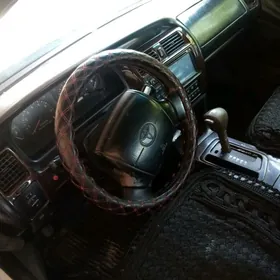 Toyota Avalon 1999