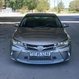 Toyota Camry 2015