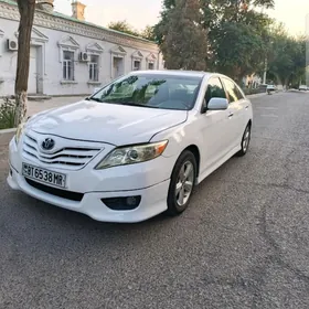 Toyota Camry 2010