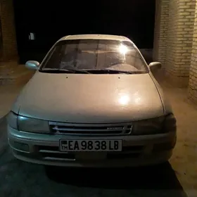 Toyota Carina 1992