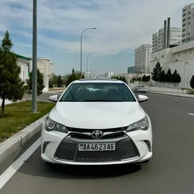 Toyota Camry 2017