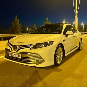 Toyota Camry 2018