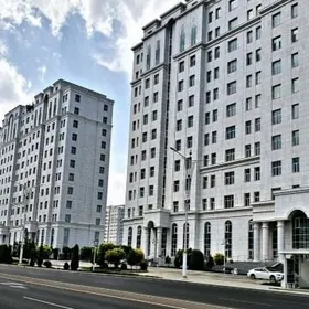 14 этап 5 комнат 7 эт. 245м²