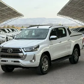Toyota Hilux 2024