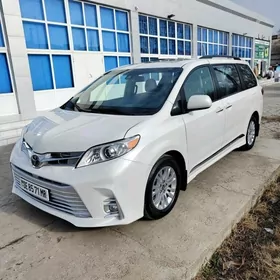 Toyota Sienna 2020