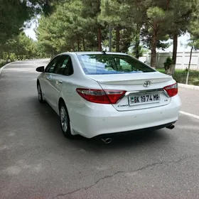 Toyota Camry 2015