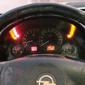 Opel Vita 2001