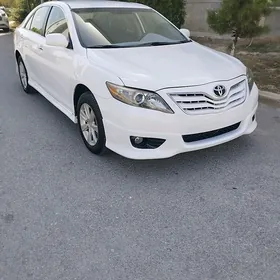 Toyota Camry 2011