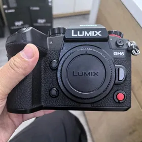 LUMIX GH 6