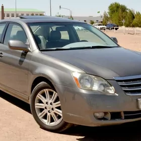 Toyota Avalon 2005
