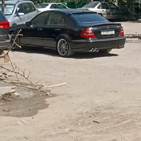 Mercedes-Benz E350 2006