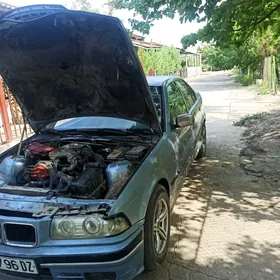 BMW 320 1993