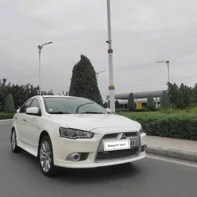 Mitsubishi Lancer 2014