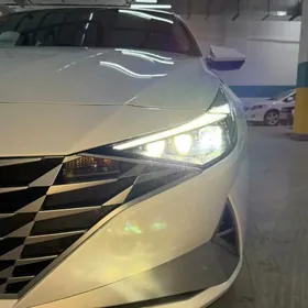 Hyundai Elantra 2021