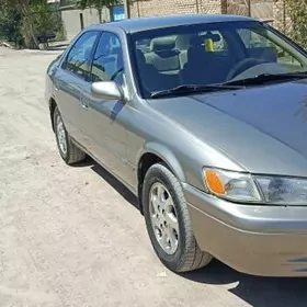 Toyota Camry 1999