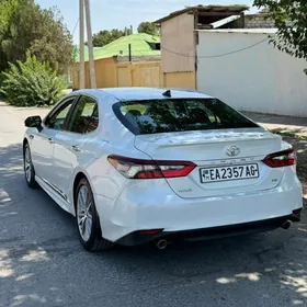 Toyota Camry 2022