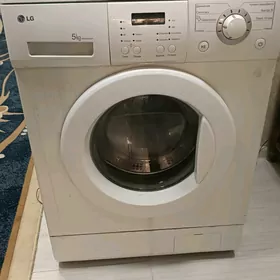 Стиральная машинка LG - 5 кг