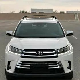 Toyota Highlander 2018