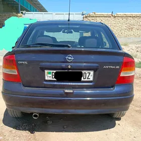 Opel Astra 1998