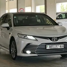 Toyota Camry 2023