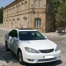 Toyota Camry 2005