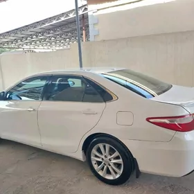 Toyota Camry 2016