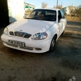 Daewoo Lanos 2003