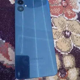 Telefon a05