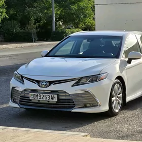 Toyota Camry 2020