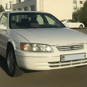 Toyota Camry 1997
