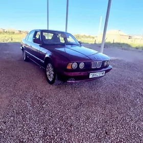 BMW 525 1990