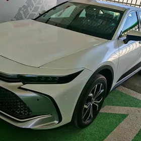 Toyota Crown 2024
