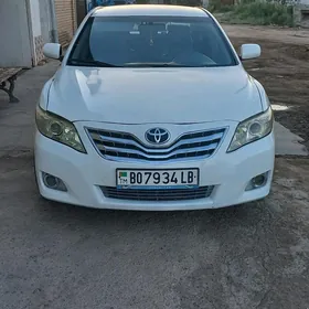 Toyota Camry 2010