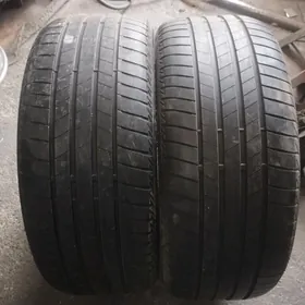 235 45 18 BRIDGESTONE