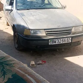Opel Vectra 1990