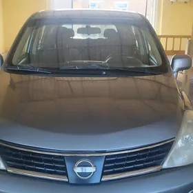 Nissan Versa 2010