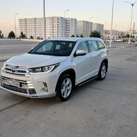 Toyota Highlander 2018