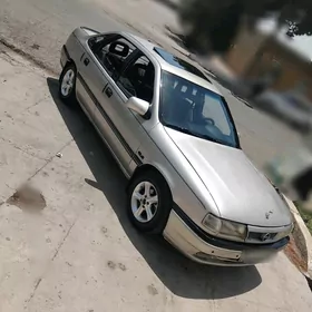 Opel Vectra 1989