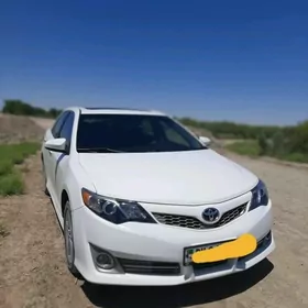 Toyota Camry 2012