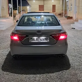 Toyota Camry 2016