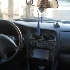 Mitsubishi Diamante 1995