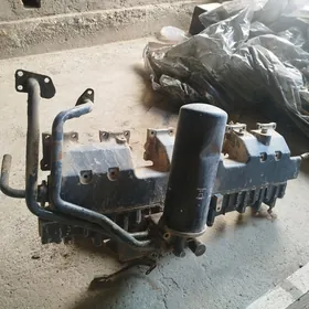 Komatsu kolektor