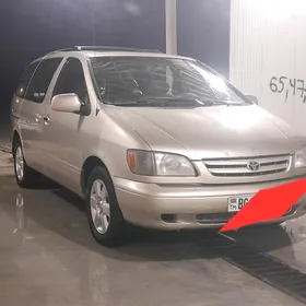Toyota Sienna 2000
